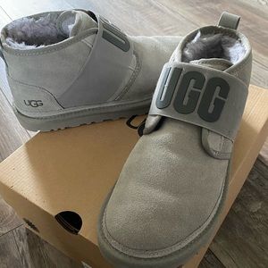 Gray short Uggs!